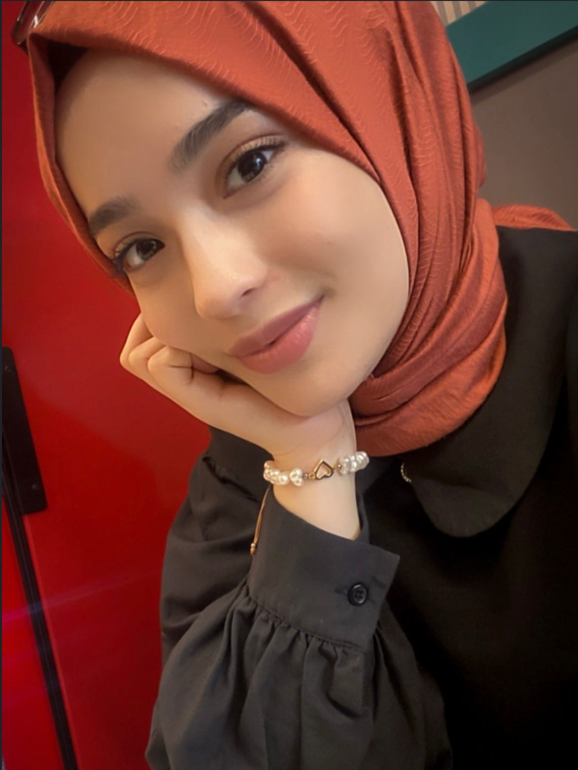 Yukarıgöndelen Profesyonel Partner Escort Bayan Aycan