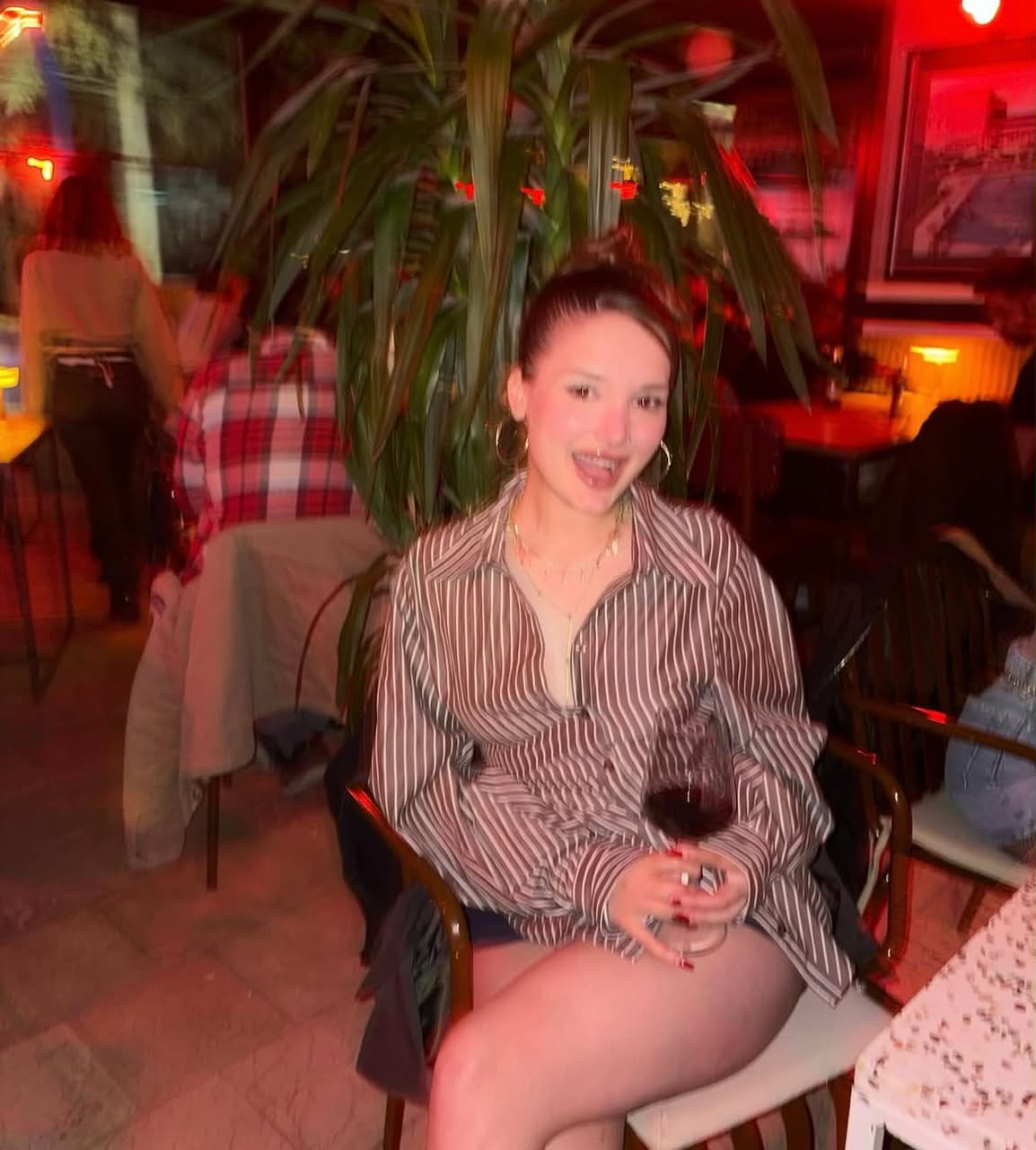Taşağıl Üniversiteli Bayan Escort Nisa