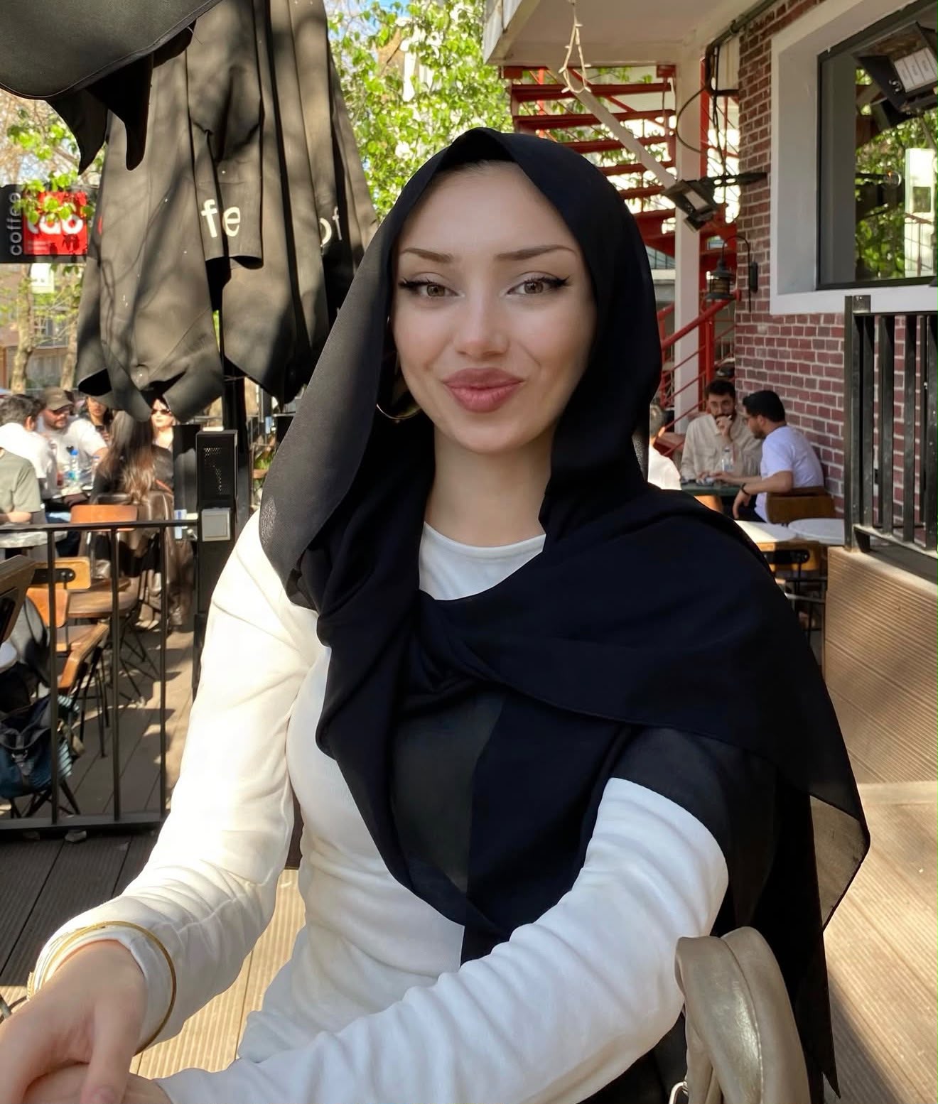 Atakent Tatlı Dilli Bayan Escort Bayan Buse